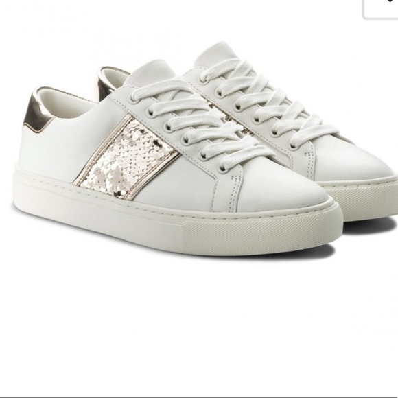 Tory Burch Shoes - Tory Burch Carter low top lace up sneakers size 9